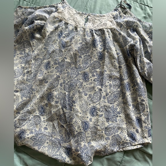 Sheer top - Picture 5 of 6